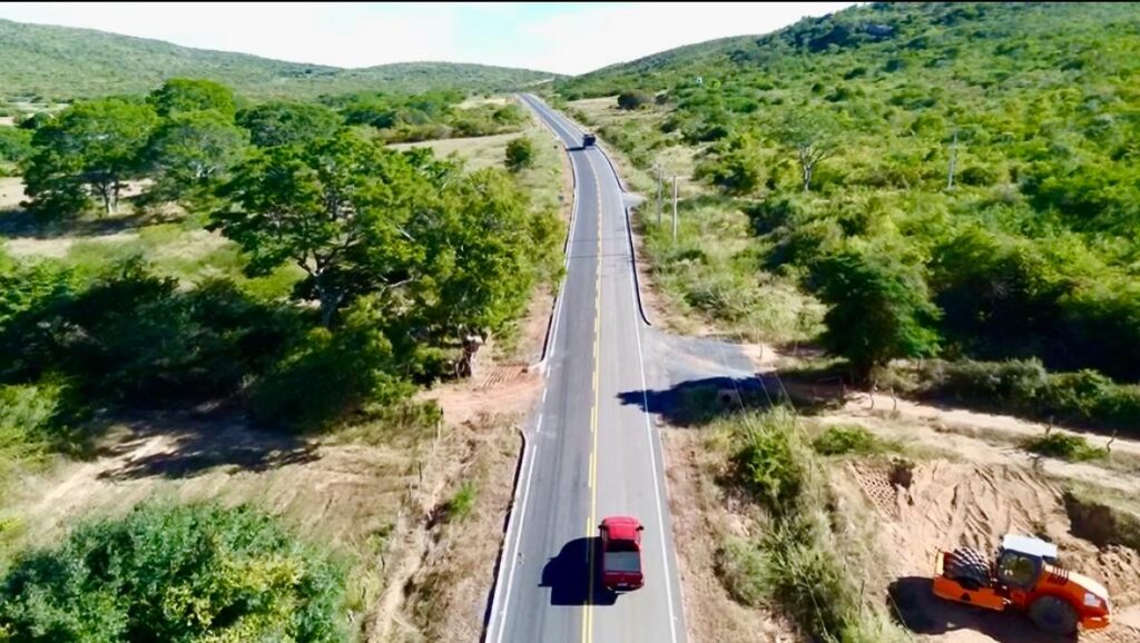 Governo da Bahia realiza obras de Infraestrutura em mais de 8 mil km de rodovias 6 51c7928c e3e3 4443 b72e 65e44ac5b077 1 - Portal Sudoeste em Foco